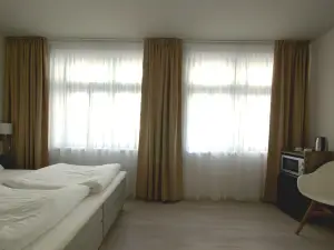 Adeba Plus