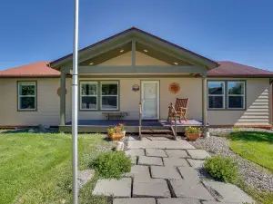 Spacious Home with Deck 5 Mi to Ridgway State Park!