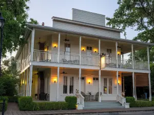 Tallman Hotel