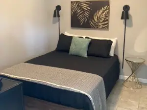 Country setting, only 20 minutes to downtown Hot Springs and Oaklawn Racetrack.