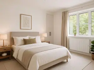 Glams Beautiful Luxury Home