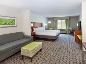 Holiday Inn Express & Suites Phenix City - FT. Moore