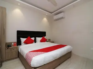 OYO 73323 Hotel Garh Sukhdev