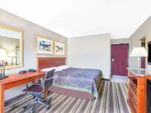 Super 8 by Wyndham Tilton/Lake Winnipesaukee