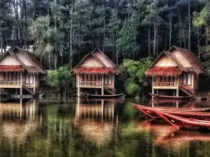 Kampung Sampireun Resort & Spa