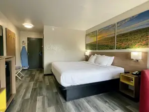 Days Inn by Wyndham Columbus IN