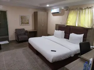 Prime Hotel and Suites