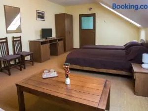 Camere de închiriat Hătuica