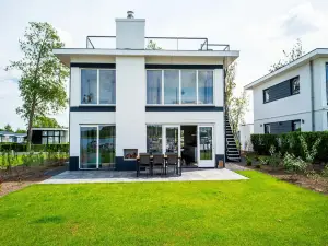 Villa with roof terrace near the Veluwemeer