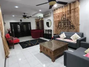 Falzira Homestay BPJ