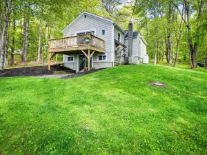 Gilmanton Vacation Rental w/ Kayaks - at Loon Pond