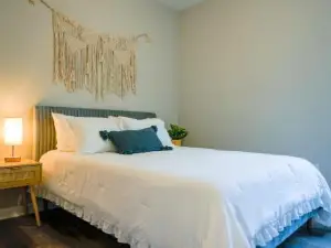 Completely Renovated - the Bohemian House