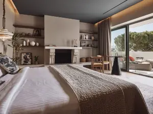 Cama Luxury Suites