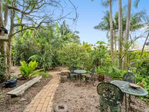 Oasis Inn Ulladulla - Welcoming Guests 18 Years and Older