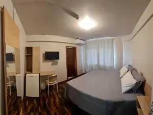 Hotel LF by Feliciano Joaçaba