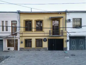 Anna's Guest House