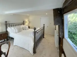 Humbug Cottage