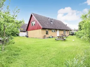 Nice Home in Ängelholm with WiFi and 4 Bedrooms