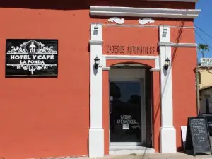 Hotel y Café Ixmati Suchitoto