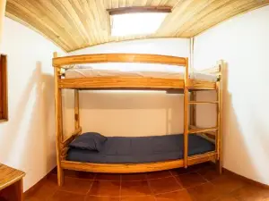 Pochote Lodge