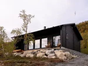 Saanan Helmi
