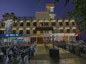 Hotel Samanvi International