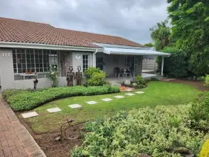 Rosewood Guest Cottage