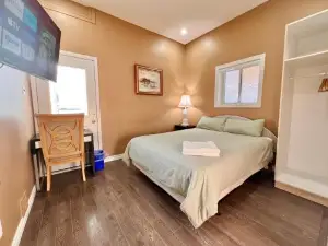 Newly Renovated Home in Central Aurora