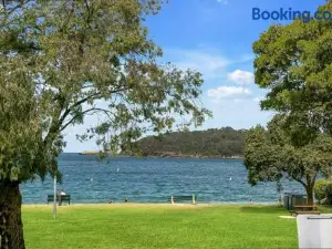 Balmoral Beauty - Elevated Living on the Esplanade Balo1