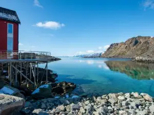 Lofoten Waterfront Luxury Lodge
