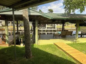 New Waterfront 3/2 Fishing Oasis in Suwannee Town by the Gulf of Mexico