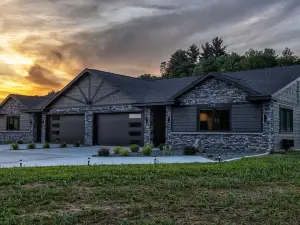 Relaxing, 3 Bedroom 2 Bath Country Condo