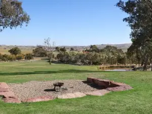 Merrigums - Merrijig - Sleeps 12