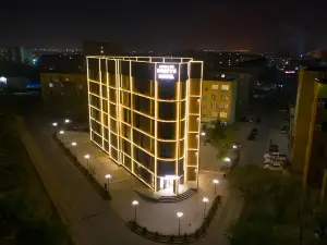 Dostyk Business Hotel