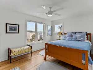 Waterfront home near the ocean with a balcony, central AC & washer/dryer