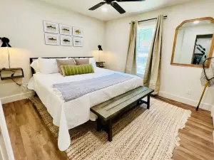 Expansive Views and Outdoor Oasis - Stunning Lakefront Haven
