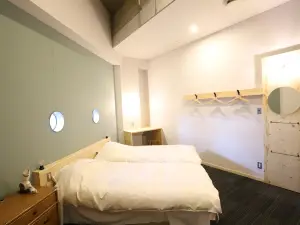 호스텔 토마르