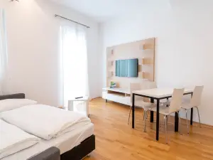 Shome Hotel Graz I Self Check-in I Free Parking