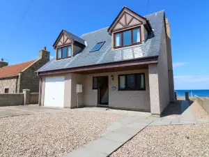 Shoreline House