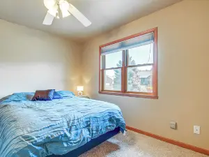 Family-Friendly Unit 8 Mi to Appleton Downtown!