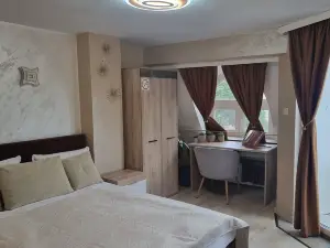 Jeweller Hotel