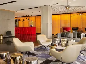 Park Plaza London, Park Royal