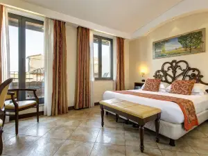 Hotel Athena