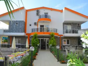 Rose Garden Boutique Hotel