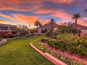 เจดับบลิว แมริออท คาเมลแบ็คอินน์ สกอตส์เดล รีสอร์ทแอนด์สปา