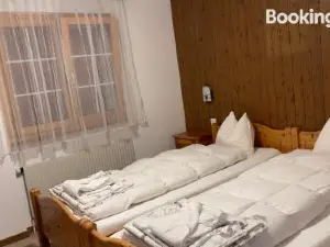 Ferienwohnung Slavica Dorfstrasse 94 Randa