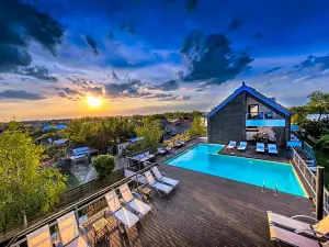 Delta Boutique & Carmen Silva Resort