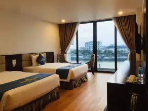 Golden Palm HaLong Hotel