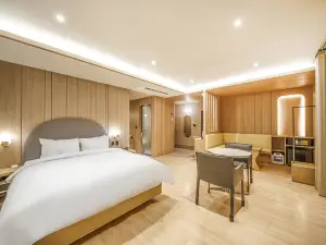 Daegu Dongseong-ro H Avenue Dongseong-ro Daegu Station