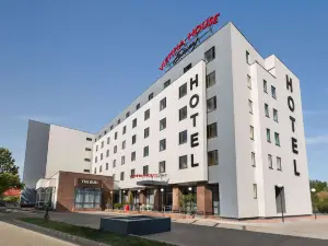 Vienna House Easy by Wyndham Bucharest Airport